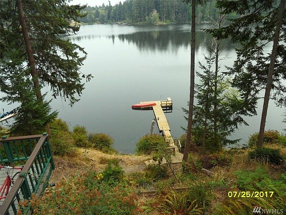 2nd image of 4755 Lakeside Dr