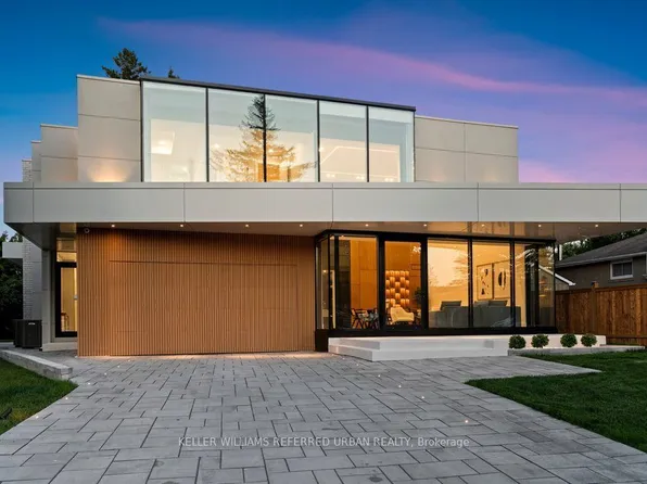 11 Knowles Cres, Aurora, ON L4G 1Z6