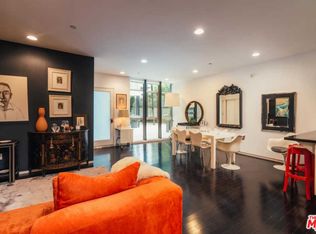 825 N Kings Rd #3, West Hollywood, CA 90069