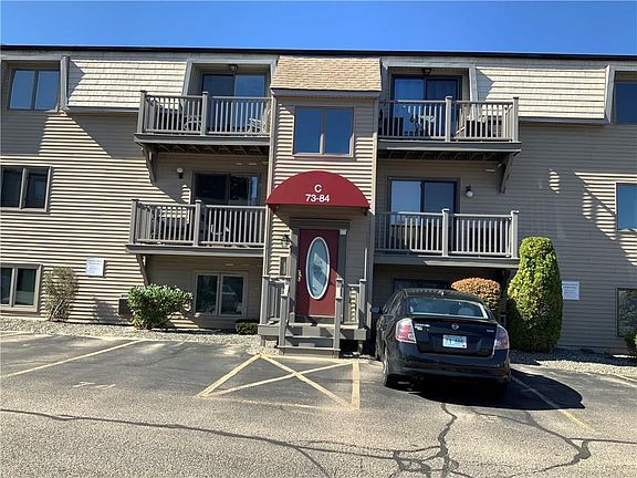 2nd image of 74 Village Ct Unit 74