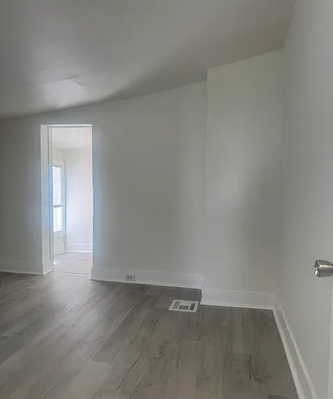 305 N Franklin St — Photo 23