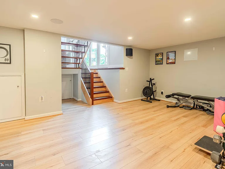 942 N McKinley Rd — Photo 42