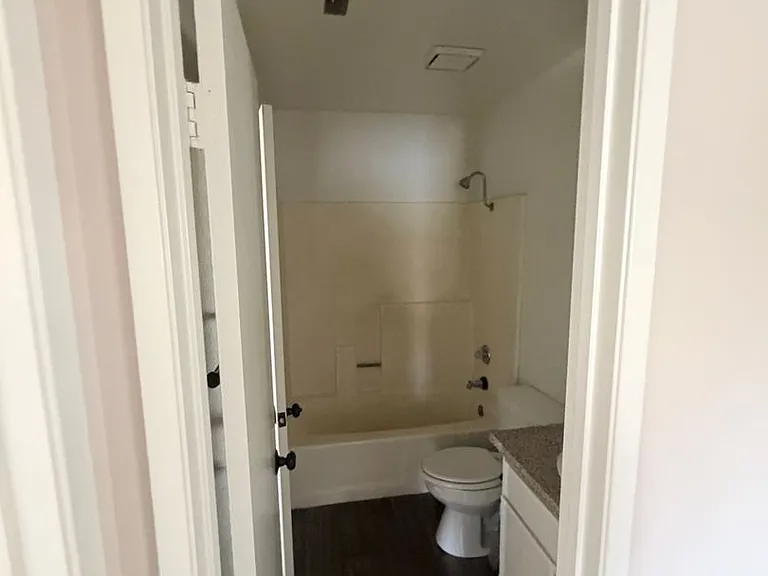 3241 Triumph Ln — Photo 34