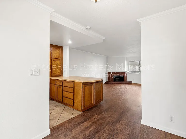 5750 Friars Rd #204 — Photo 16