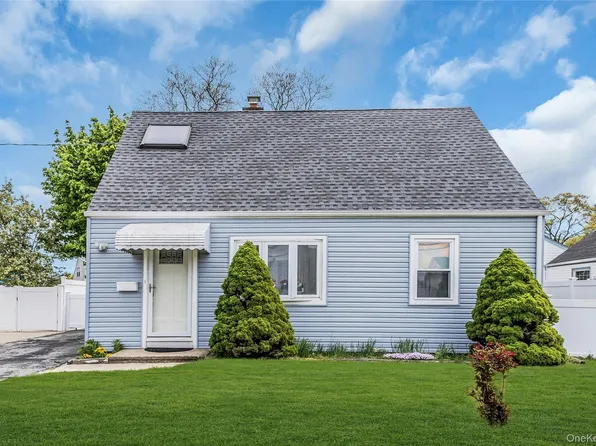 97 Horton Road, Valley Stream, NY 11581