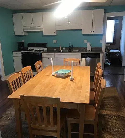 Kitchen table