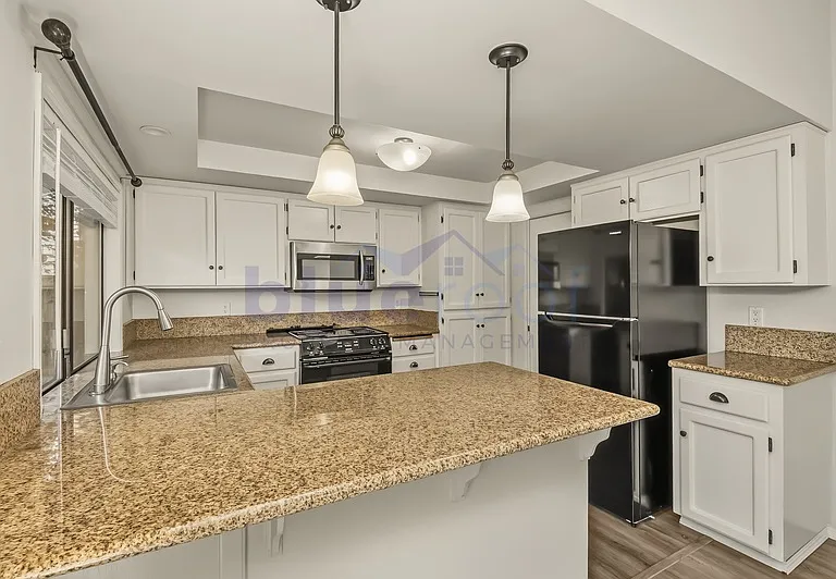 13920 SW Tennessee Ln — Photo 7