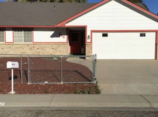 606 S Sunset Ct, Grand Junction, CO 81504