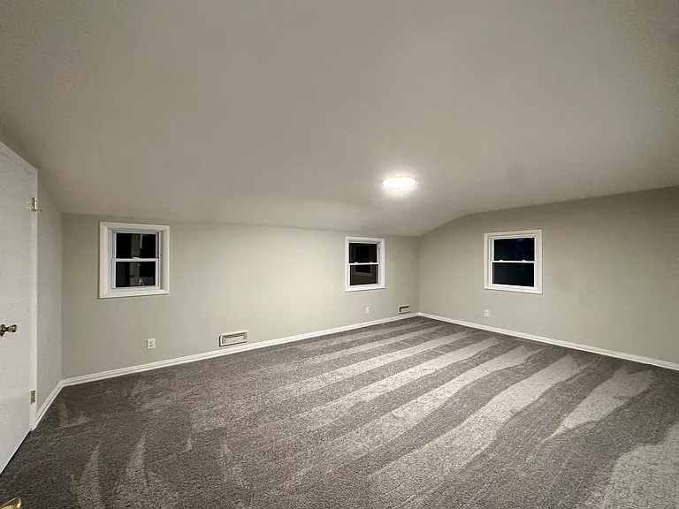 60 Walnut Park — Photo 12