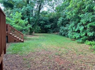 1612 Honeysuckle Rd, Raleigh, NC 27609