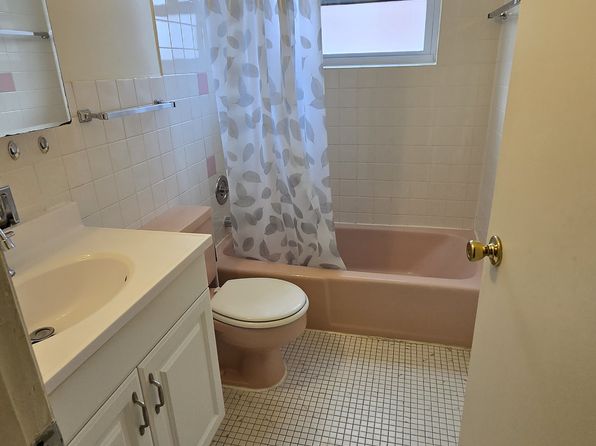 9458 Glenlake Ave APT 1B