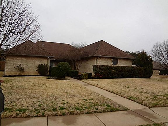2nd image of 861 Shady Lake Dr
