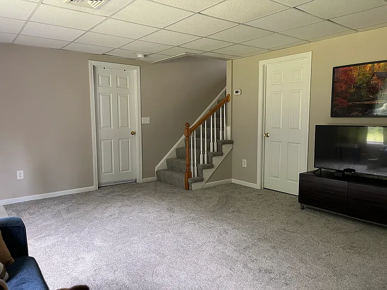 210 Kent Farm Rd #2 — Photo 34