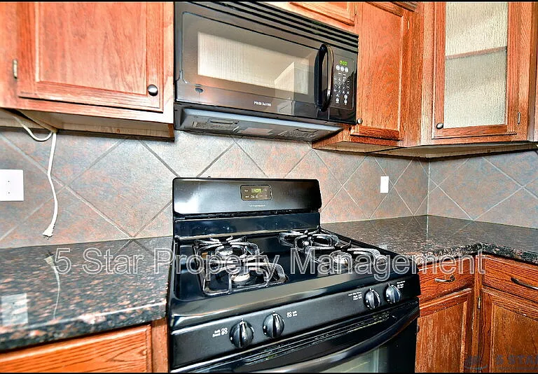 12976 Enrique Gomez Ln — Photo 20