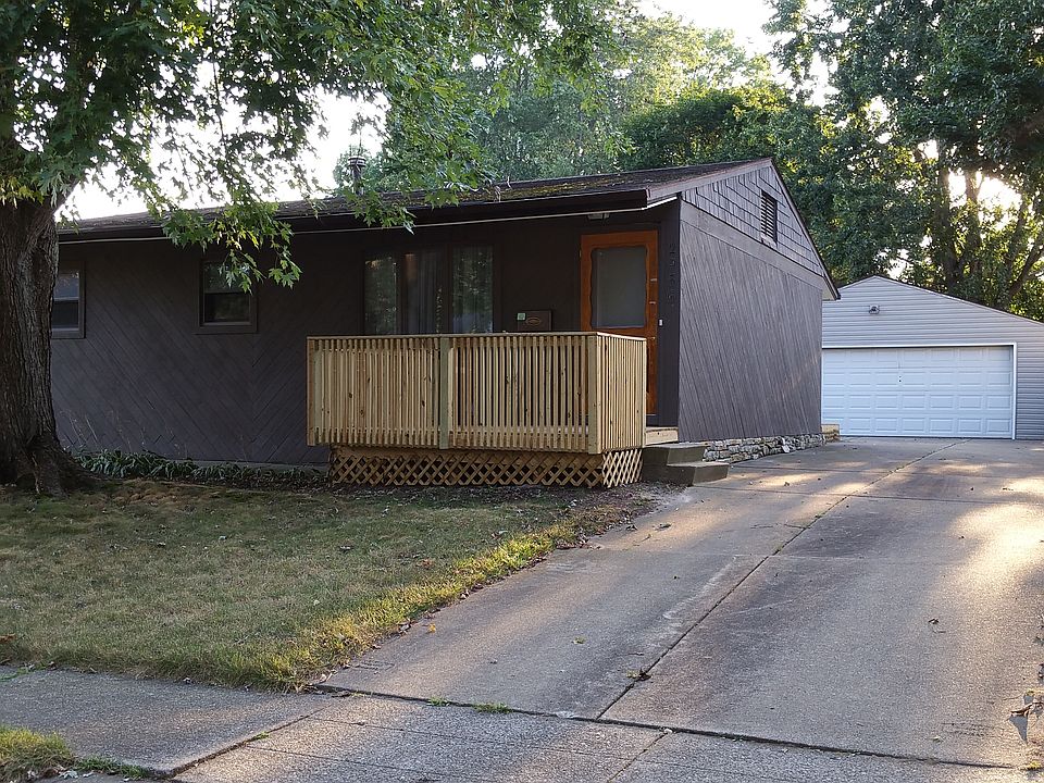 1st image of 2956 Stockton Ave