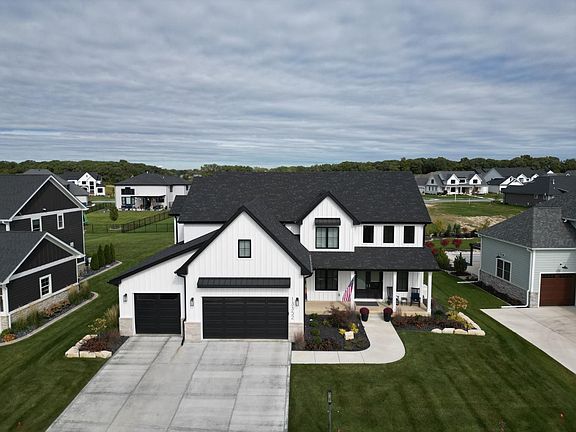 2nd image of 9601 Fescue Dr