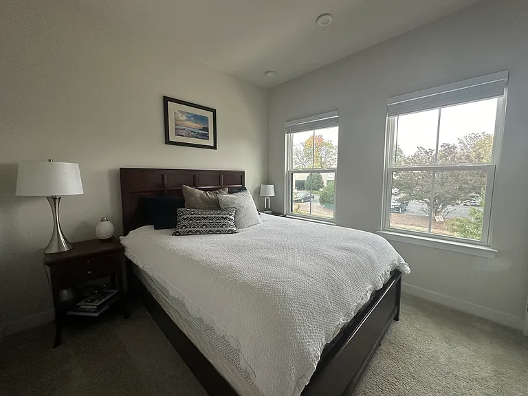 4752 Chastain Ave — Photo 17