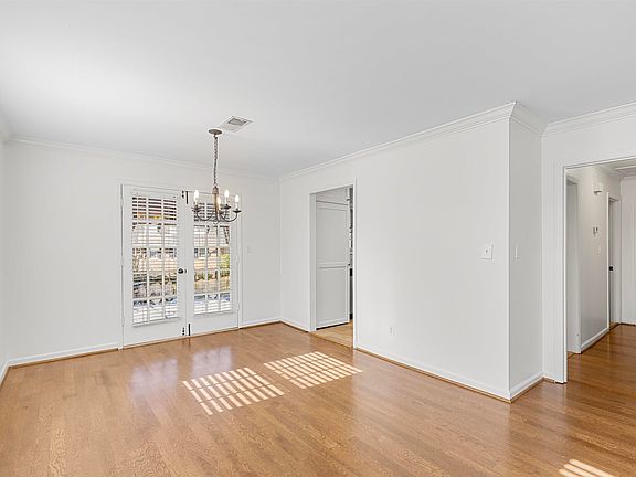 3rd image of 849 Vestavia Villa Ct APT D