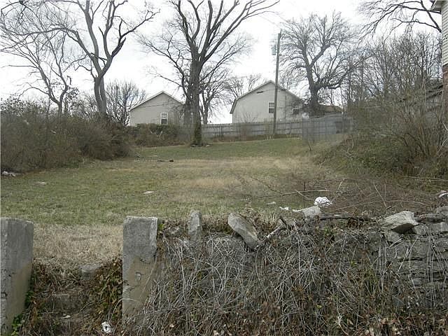 2nd image of 3316 Felicia St