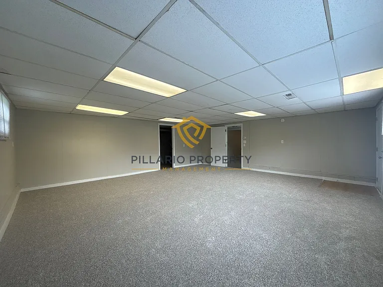 1112 Earhart St — Photo 7