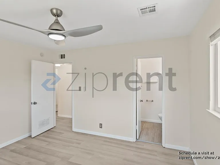 307 Barker St — Photo 14