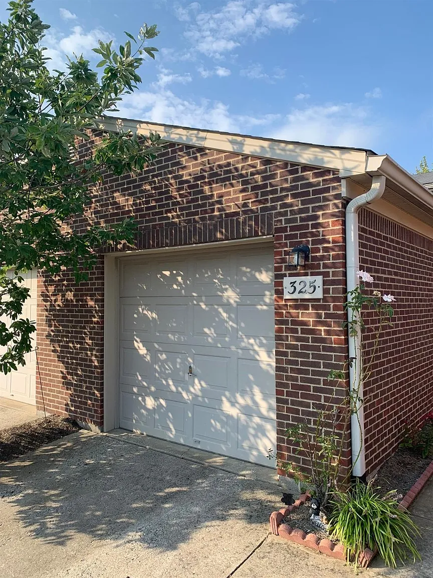 325 Outrider Way photo 1