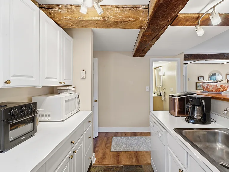 26 Adams St #1 — Photo 6