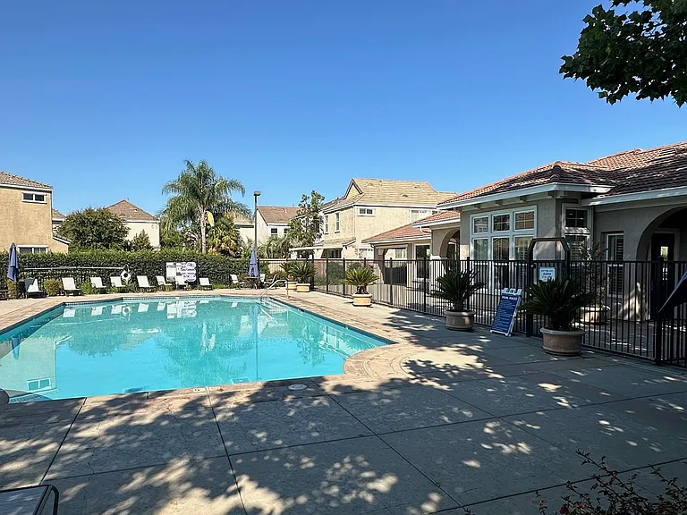 3541 Tice Creek Way — Photo 17