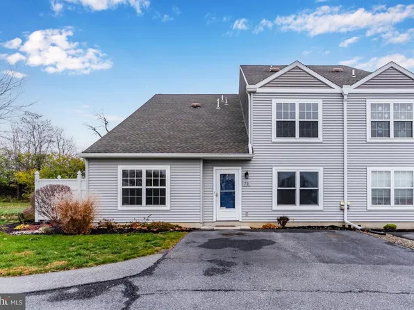 75 Courtyard Dr, Carlisle, PA 17013