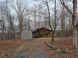 26 Forest Ct, Lake Ariel, PA 18436