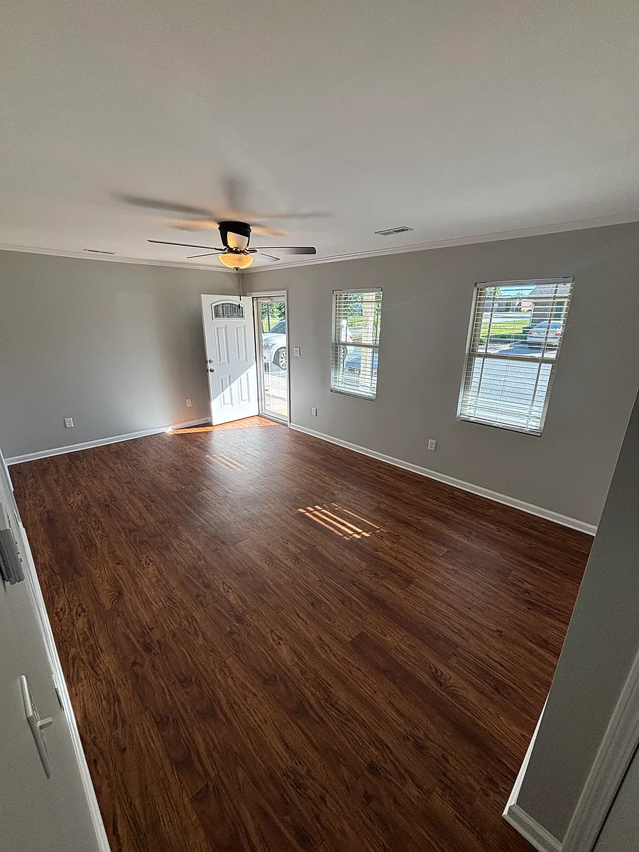 Building Photo - 85 Middleton Blvd #A