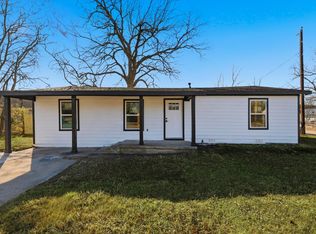 800 Wyatt St, Waxahachie, TX 75165