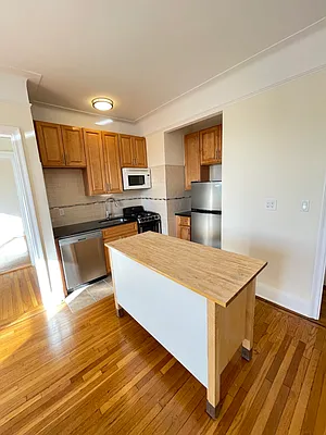 Rented by Otto Nielsen Realty | media 23