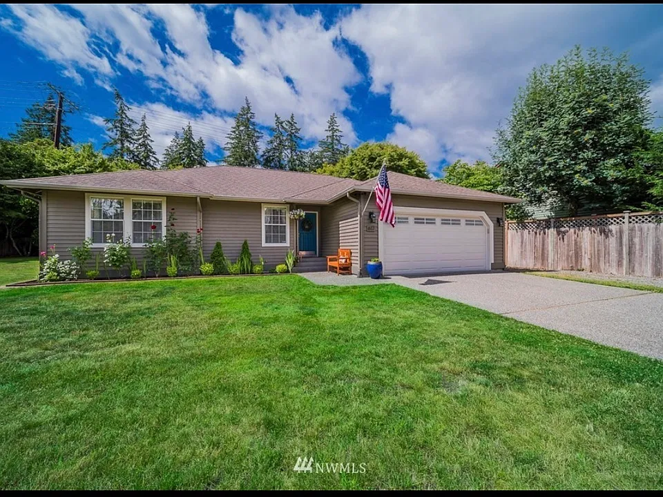 617 Washington Ct SW