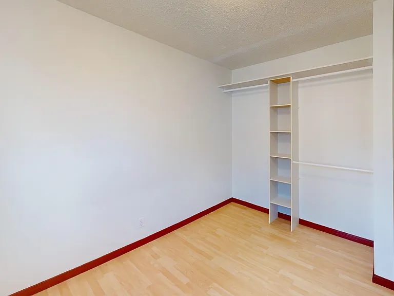 4940 39th Ave SW #29 — Photo 17