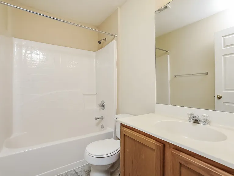 1762 Hillandale Ave — Photo 15
