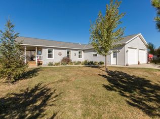 16890 Lake Ave, Kilkenny, MN 56052