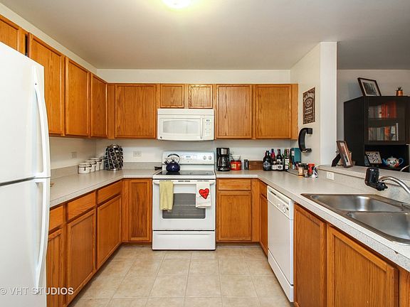 4th image of 1213 Silverstone Dr #1213