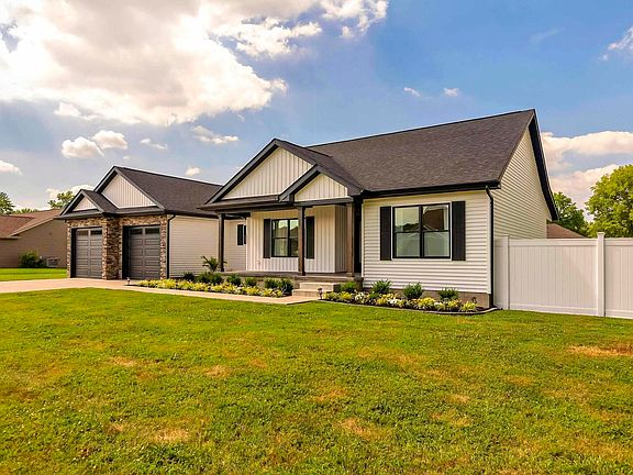 3rd image of 1209 Wildflower Ln