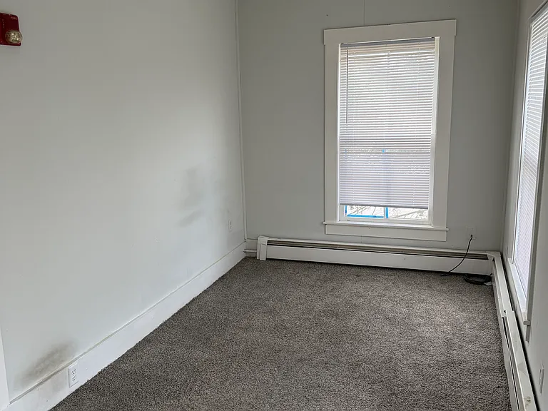 1073 Union Ave #B — Photo 3
