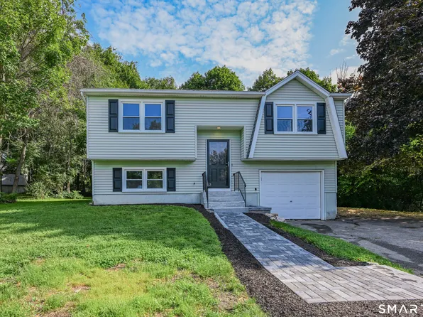 93 Cookes Ridge, Torrington, CT 06790