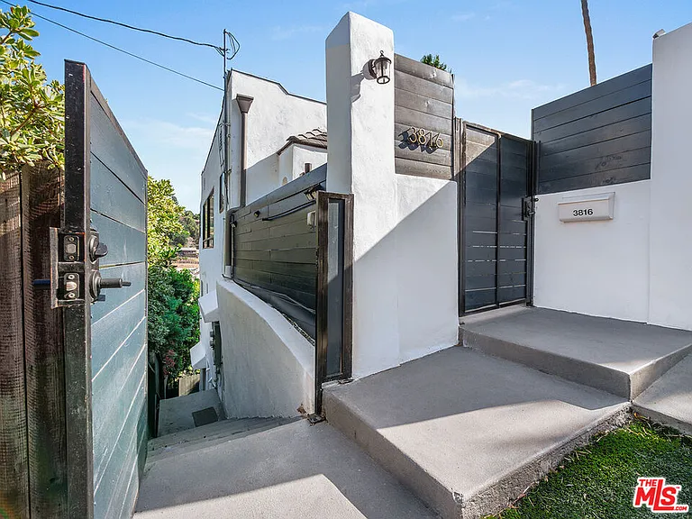 3816 1/2 Sunset Dr — Photo 18