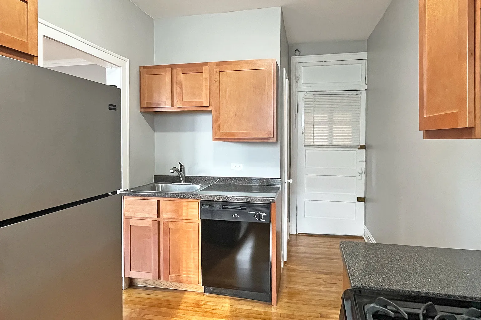 638-642 Harrison St. — Photo 3