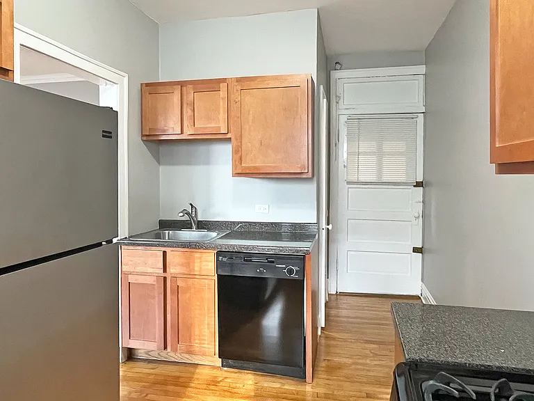 638-642 Harrison St. — Photo 3