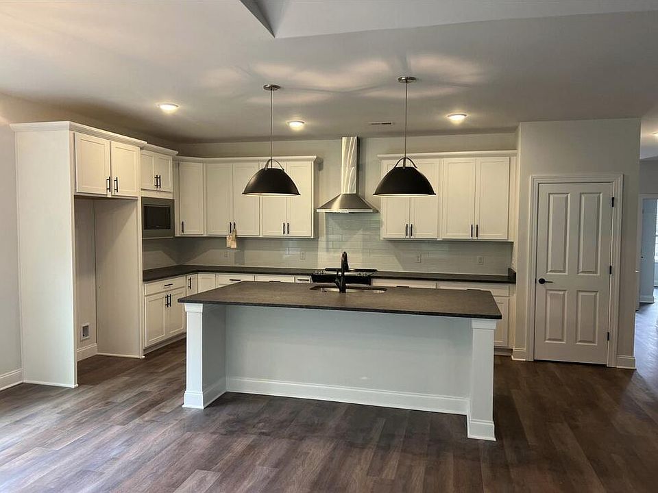 2nd image of 6392 Satjanon Dr