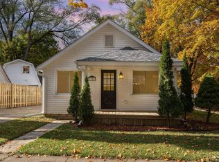 1711 Adelaide St, Midland, MI 48640