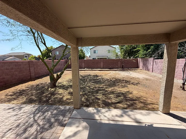 3049 W Santa Cruz Ave — Photo 12
