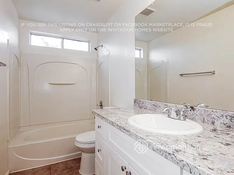 7421 S 40th Ln — Photo 14