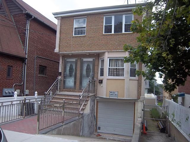 1st image of 3959 Hill Ave #2