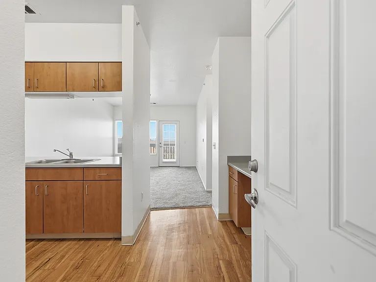 Pinecrest Apartments — Photo 28
